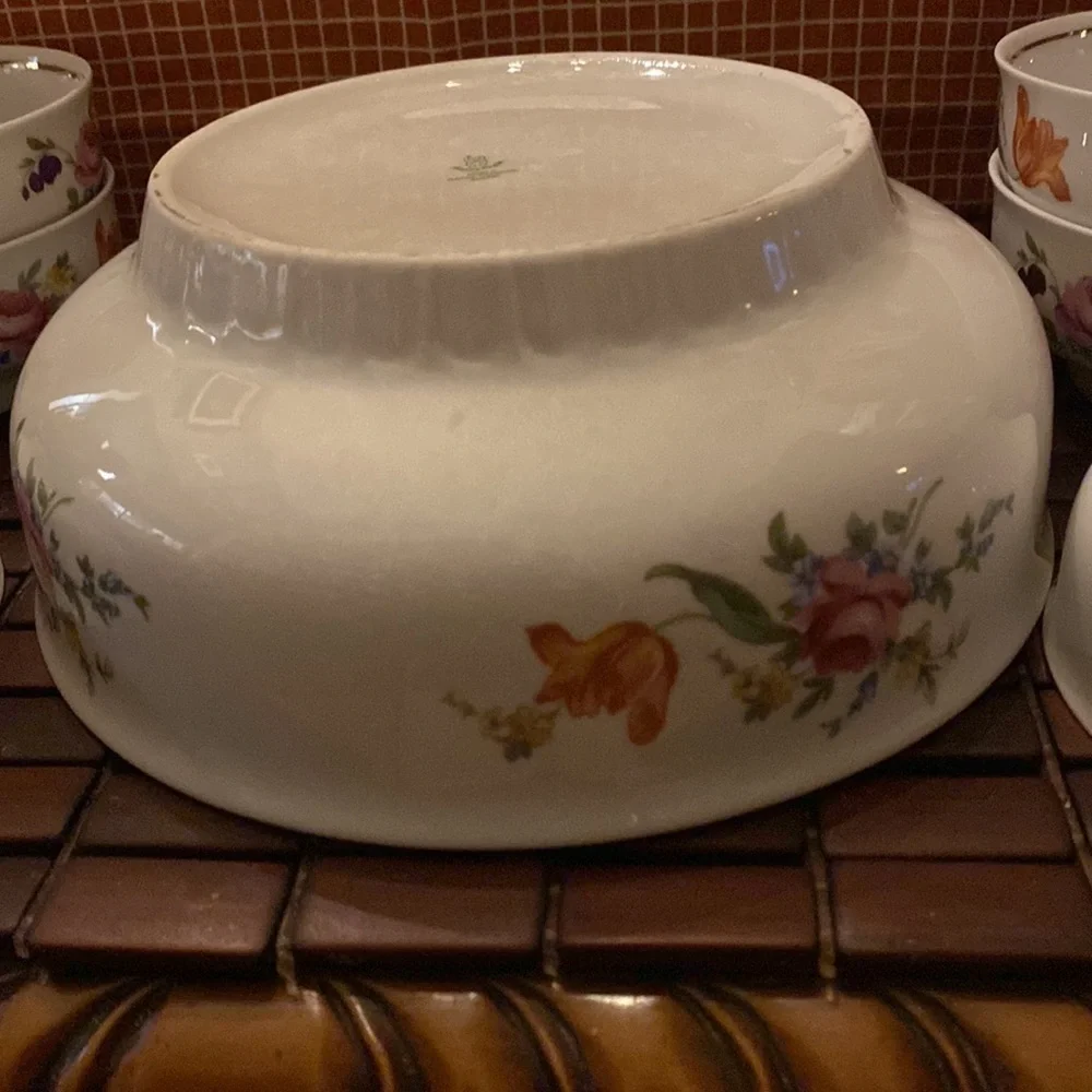 Vintage 1777 Henneberg Porzellan German Multicolored Flowers Salad Fruit Bowl(7)